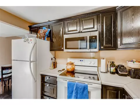 10470 E 7th Ave, Aurora, CO 80010 photo 6