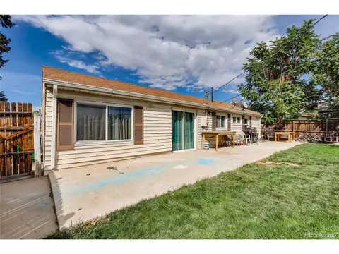10470 E 7th Ave, Aurora, CO 80010 photo 11