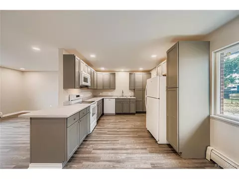 1970 Chambers Rd, Aurora, CO 80011 photo 14