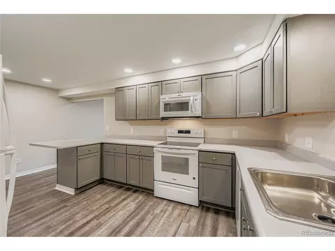 1970 Chambers Rd, Aurora, CO 80011 photo 6