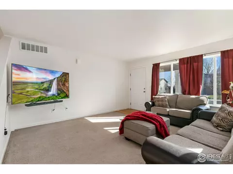 3111 Swan Point Dr, Evans, CO 80620 photo 4