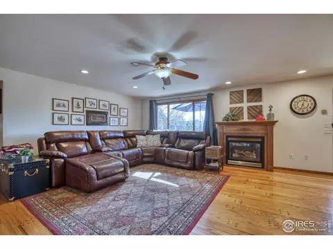 555 Mayo Ct, Berthoud, CO 80513 photo 3