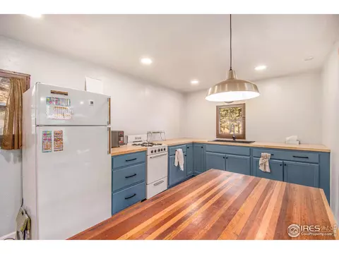 102 Overpine Dr, Lyons, CO 80540 photo 8