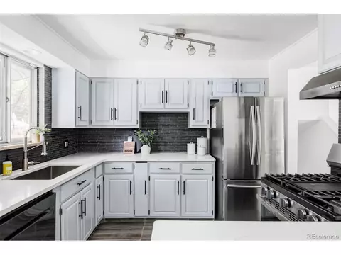 Undisclosed, Arvada, CO 80004 photo 14