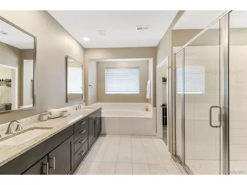 8027 S Valleyhead Way, Aurora, CO 80016 photo 16