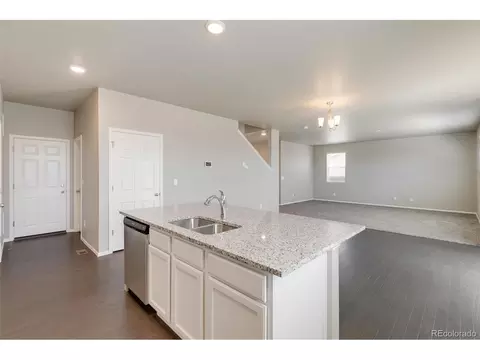 5382 Cedar St, Longmont, CO 80504 photo 6