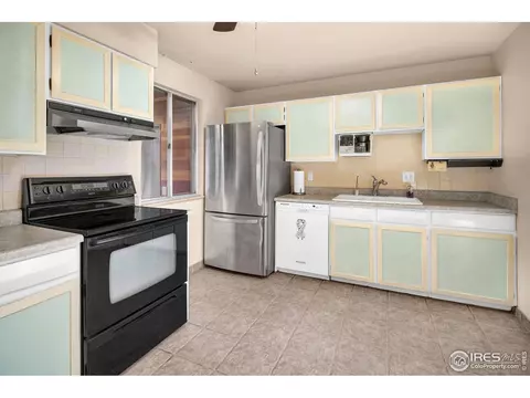 1221 E 85th Pl, Denver, CO 80229 photo 8
