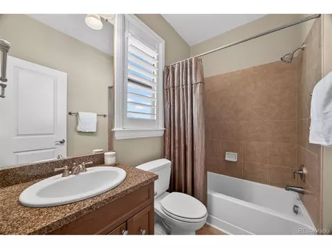 Bath - 8104 E 25th Dr, Denver, CO 80238 photo 4 of 5