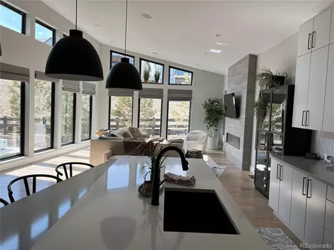 7125 Skygazer St, Castle Pines, CO 80108