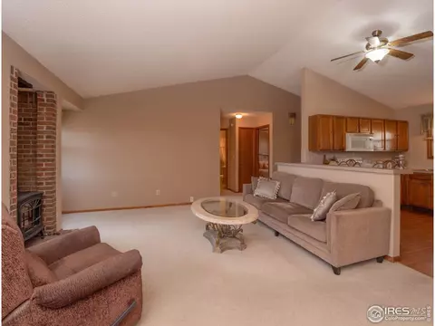 749 Holmes Pl, Berthoud, CO 80513 photo 6