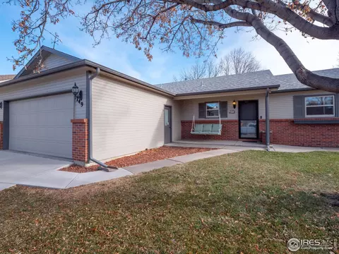 749 Holmes Pl, Berthoud, CO 80513 photo 2