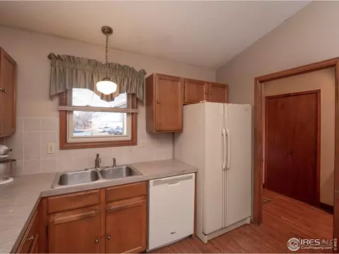 749 Holmes Pl, Berthoud, CO 80513 photo 11
