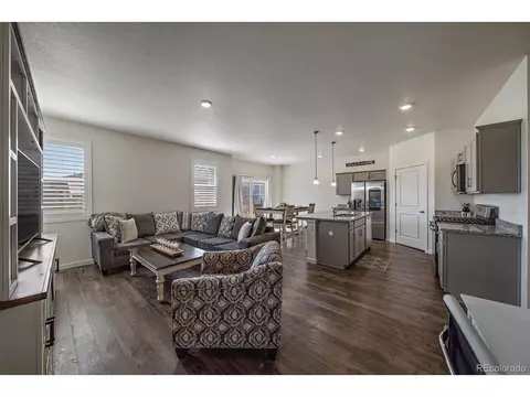 425 Sunrise Ct, Fort Lupton, CO 80621