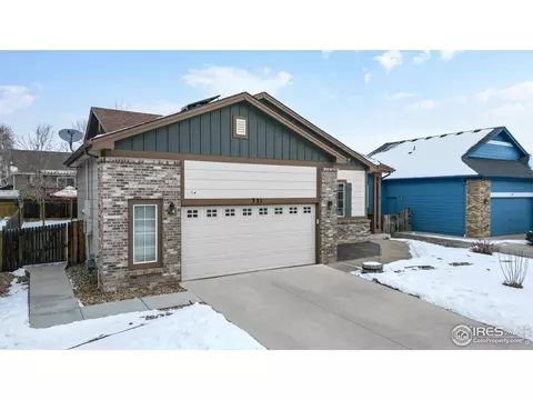 321 Dee Rd, Johnstown, CO 80534 photo 3