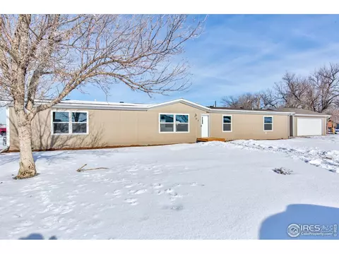 305 W 4th Ave, Wiggins, CO 80654 photo 2