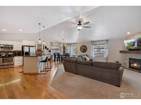 830 Mount Massive St, Berthoud, CO 80513 photo 4