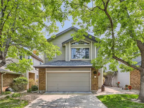 2212 S Nome Ct, Aurora, CO 80014