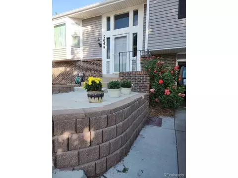 7649 W Frost Dr, Littleton, CO 80128