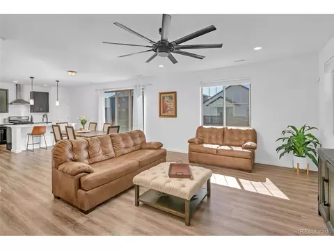 26758 E Maple Ave, Aurora, CO 80018 photo 1