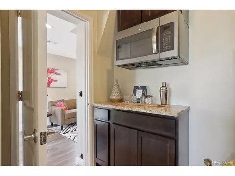 2510 Oneida St, Denver, CO 80207 photo 8
