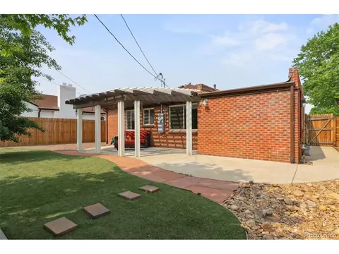 2510 Oneida St, Denver, CO 80207 photo 16