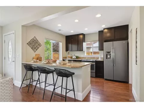 2510 Oneida St, Denver, CO 80207 photo 6