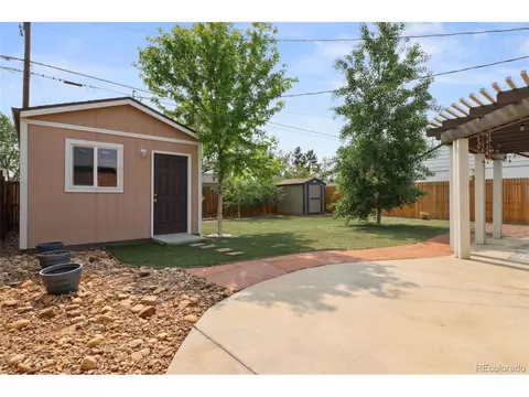 2510 Oneida St, Denver, CO 80207 photo 15