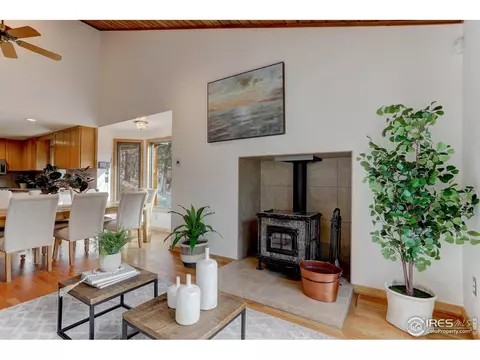 357 Canyonside Dr, Boulder, CO 80302 photo 10