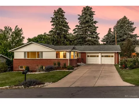 2560 Queen St, Lakewood, CO 80215