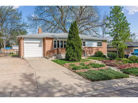 6882 Moore St, Arvada, CO 80004 photo 2