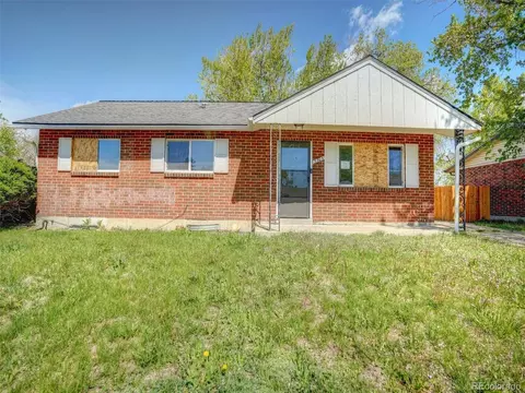 5505 Chandler Ct, Denver, CO 80239