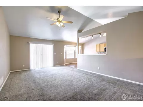 329 E 28th St Ln, Greeley, CO 80631 photo 4