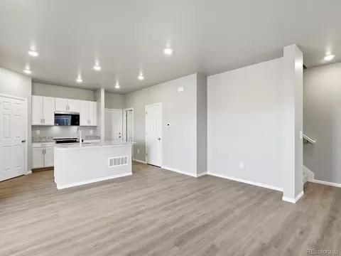 2242 E 164th Ave, Thornton, CO 80602 photo 6