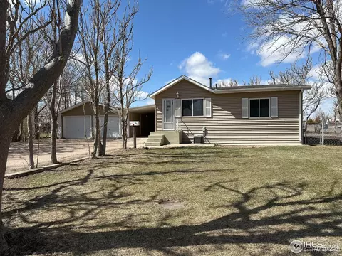 422 E 7th St, Julesburg, CO 80737