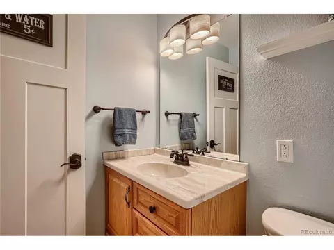 7845 E Kettle Ave, Centennial, CO 80112 photo 13
