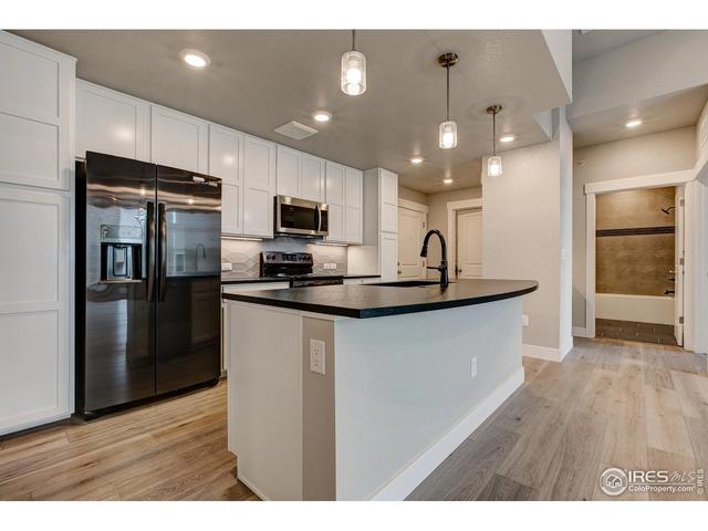 285 High Point Dr #H-203, Longmont, CO 80504
