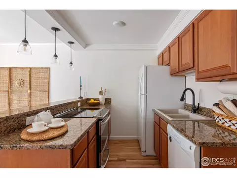 1542 Macarthur Dr, Boulder, CO 80303 photo 12