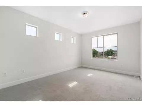 19558 E 47th Dr, Denver, CO 80249 photo 14