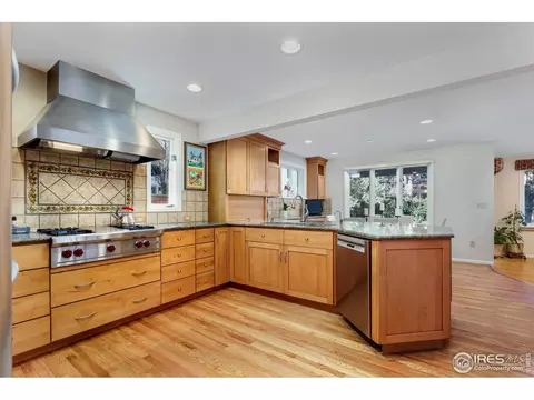 2161 Jonathan Pl, Boulder, CO 80304 photo 9