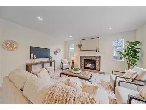 3098 Meadowbrook Pl, Dacono, CO 80514