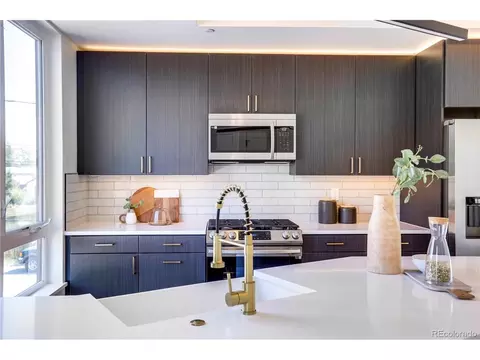 Kitchen - 5055 Cody St #E, Arvada, CO 80002 photo 3 of 8
