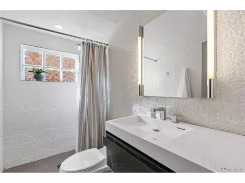 Undisclosed, Denver, CO 80222 photo 24