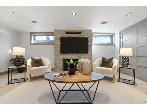 Undisclosed, Denver, CO 80222 photo 27