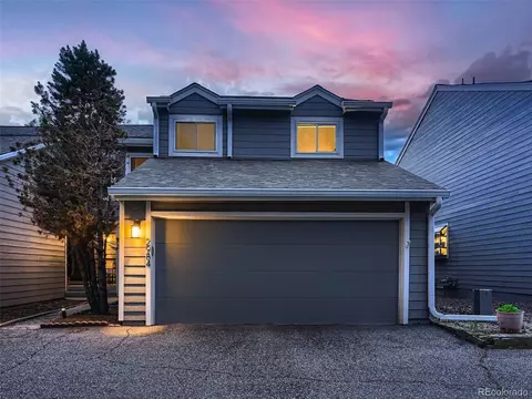 2984 S Scranton St, Aurora, CO 80014