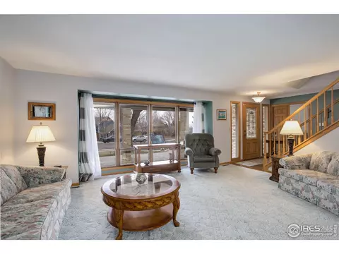 1115 Berkeley Ct, Longmont, CO 80503 photo 2