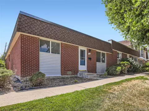 792 S Youngfield Ct, Lakewood, CO 80228