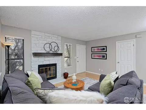 6261 Willow Ln, Boulder, CO 80301 photo 4