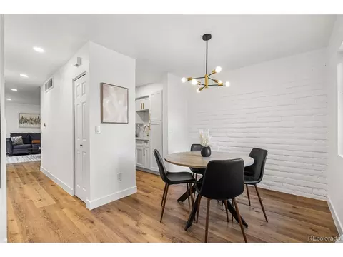 1060 S Parker Rd #35, Denver, CO 80231
