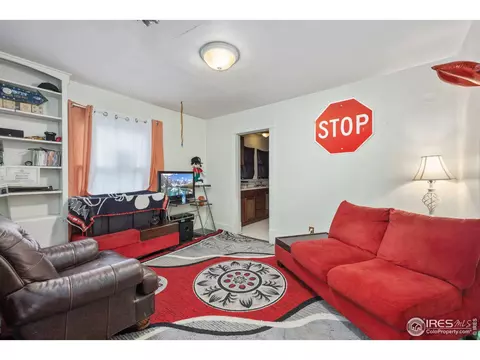 712 18th St, Greeley, CO 80631 photo 2
