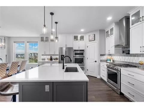 21102 E Stanford Dr, Aurora, CO 80015 photo 4